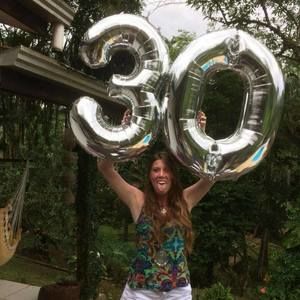 Meet your Posher, Débora